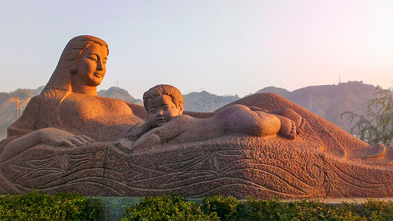 Yellow River Mother Sculpture