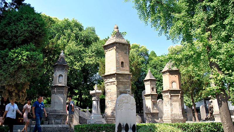 The Tang Ci'en Temple Site Park