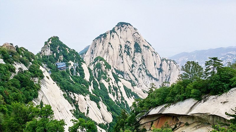 The amazing Mount Huashan