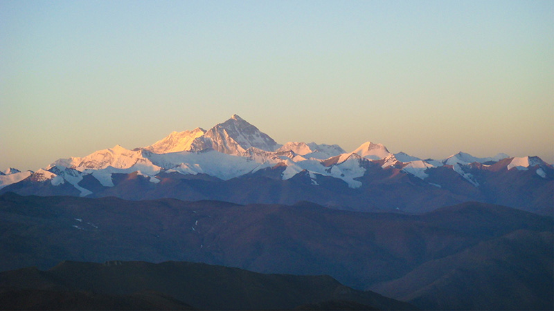 Overlook Mount Everest